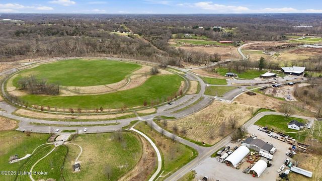 1108 S Beckley Station Rd, Louisville, KY 40245