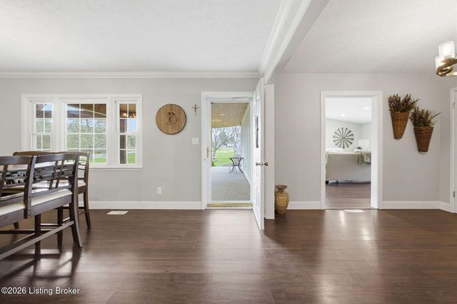 1108 S Beckley Station Rd, Louisville, KY 40245