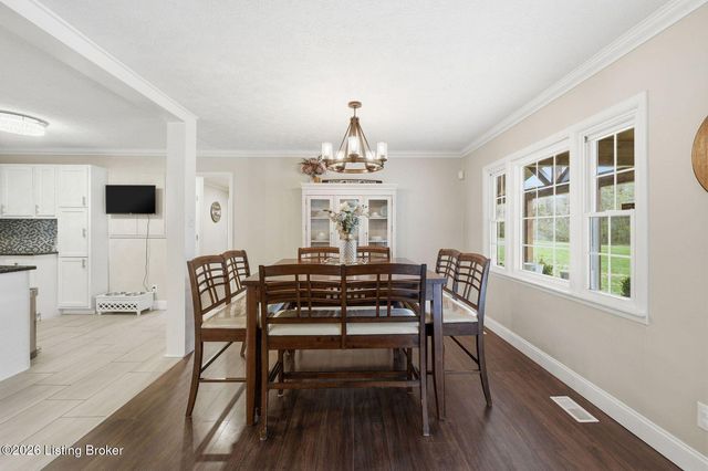 1108 S Beckley Station Rd, Louisville, KY 40245