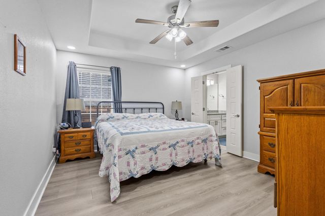 608 E Shepherd Street, Denison, TX 75021