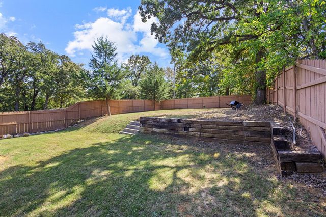 608 E Shepherd Street, Denison, TX 75021