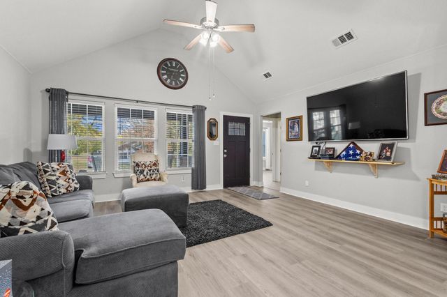 608 E Shepherd Street, Denison, TX 75021