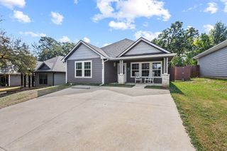 608 E Shepherd Street, Denison, TX 75021