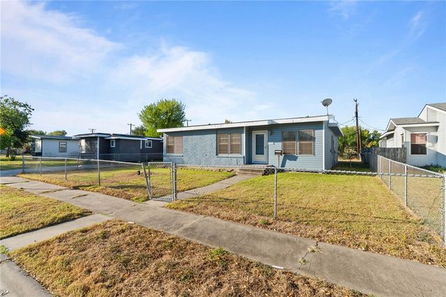 1037 Collingswood Dr, Corpus Christi, TX 78412