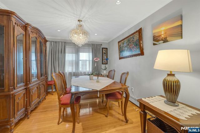 24 Cambridge Road, Tenafly, NJ 07670