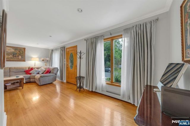 24 Cambridge Road, Tenafly, NJ 07670