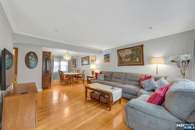 24 Cambridge Road, Tenafly, NJ 07670