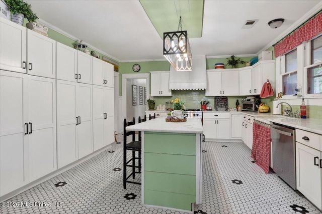 9313 Pigeon Roost Road, Olive Branch, MS 38654