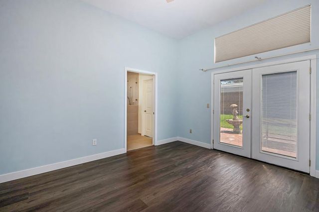 8965 White Star Way, Elk Grove, CA 95758