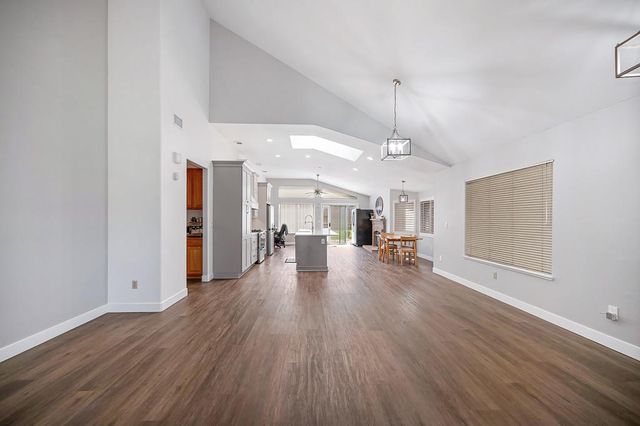8965 White Star Way, Elk Grove, CA 95758