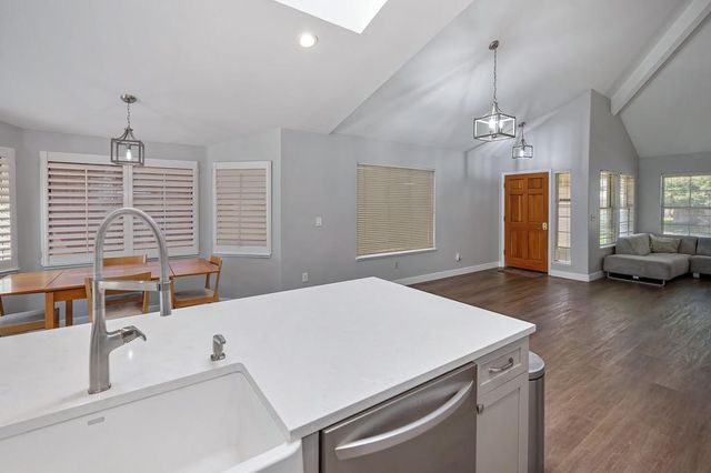 8965 White Star Way, Elk Grove, CA 95758