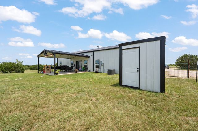 1031 Augustus Court, Rio Vista, TX 76093
