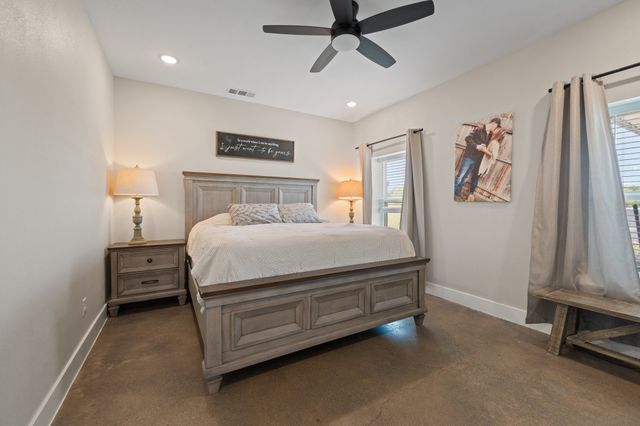1031 Augustus Court, Rio Vista, TX 76093