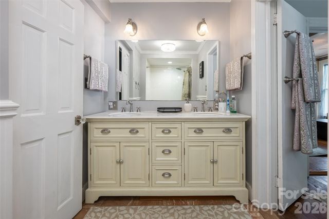 411 W Union Street, Morganton, NC 28655