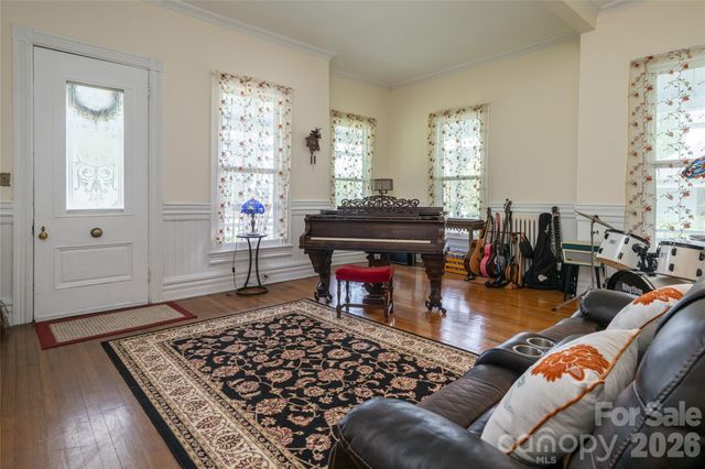 411 W Union Street, Morganton, NC 28655