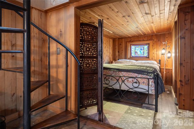 411 W Union Street, Morganton, NC 28655