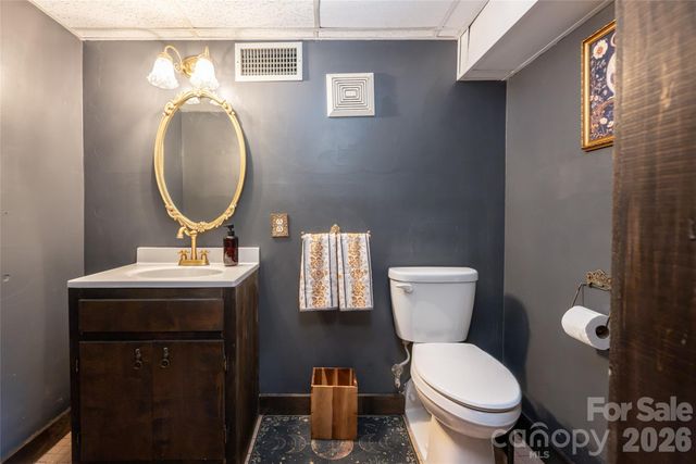 411 W Union Street, Morganton, NC 28655
