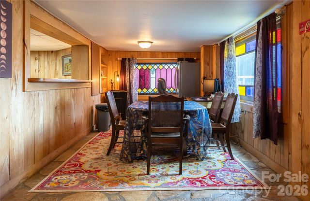 411 W Union Street, Morganton, NC 28655
