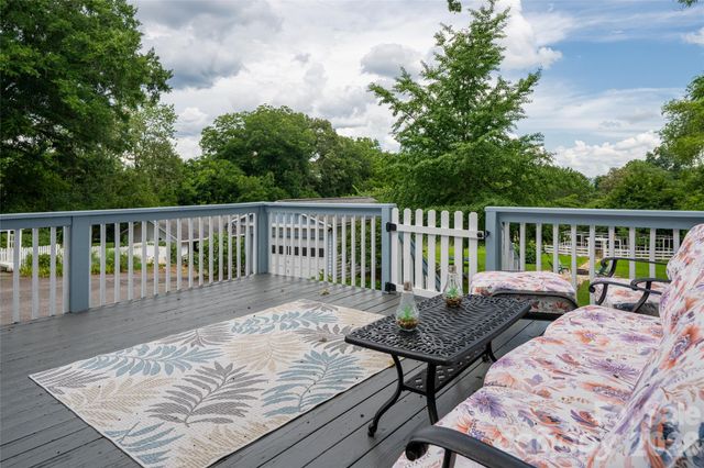 411 W Union Street, Morganton, NC 28655