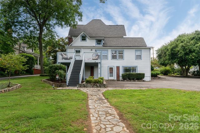 411 W Union Street, Morganton, NC 28655