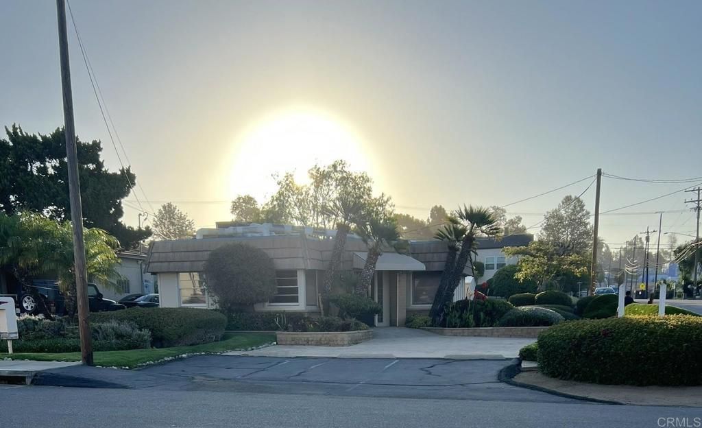 301 N Vine Street, Fallbrook, CA 92028 — photo 3