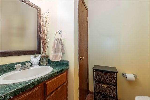 11912 Packets Street NW, Canal Fulton, OH 44614