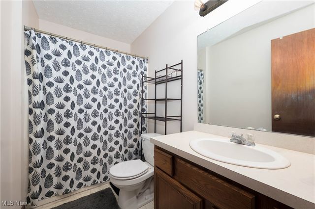 11912 Packets Street NW, Canal Fulton, OH 44614