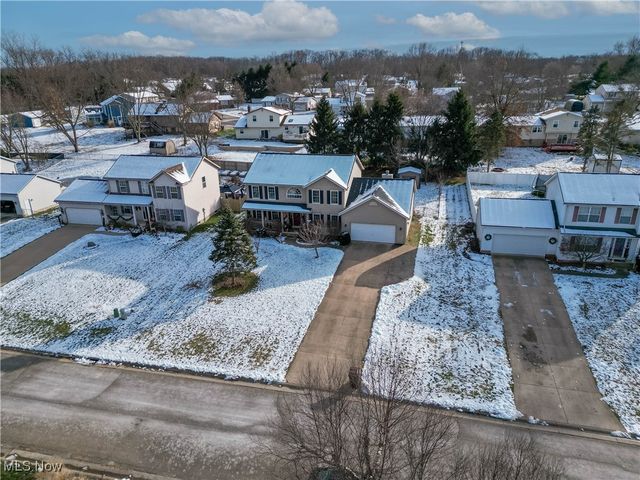 11912 Packets Street NW, Canal Fulton, OH 44614