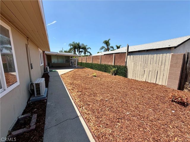 315 E Francis, La Habra, CA 90631