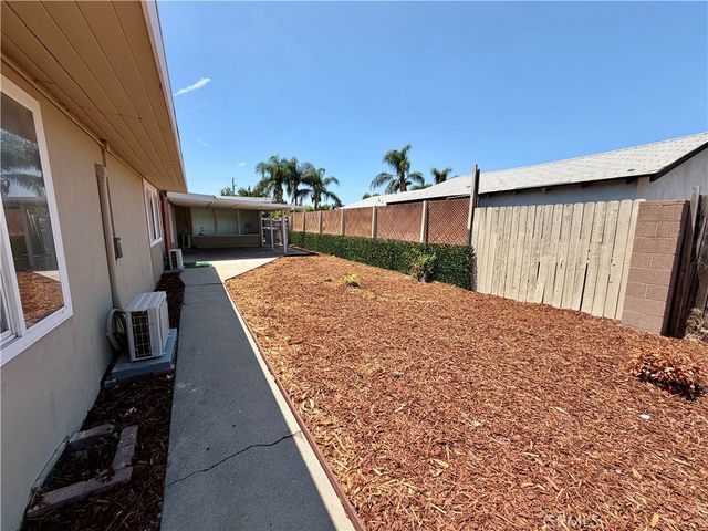 315 E Francis, La Habra, CA 90631