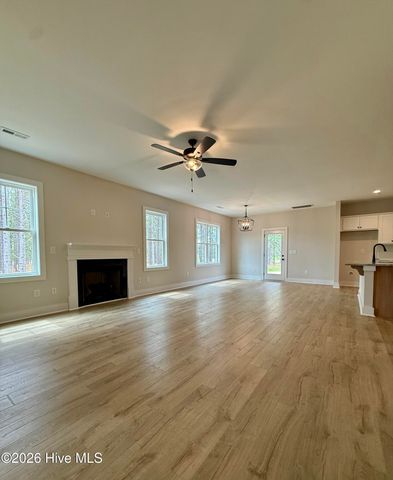 158 Spring Meadows Drive, Aberdeen, NC 28315