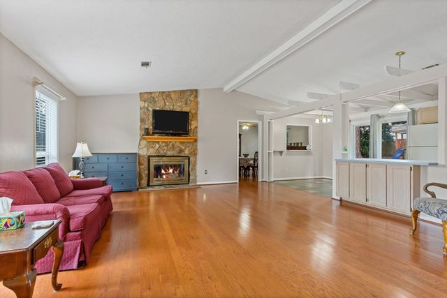 206 Aberdeen Lane, Spartanburg, SC 29307