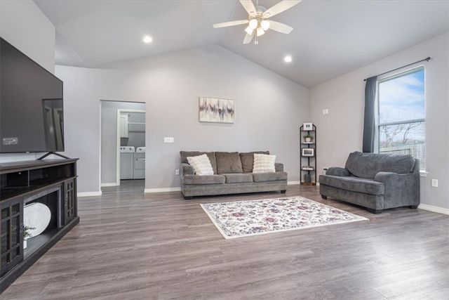 400 S Carter Avenue, Lincoln, AR 72744