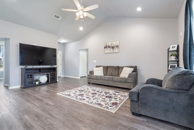 400 S Carter Avenue, Lincoln, AR 72744