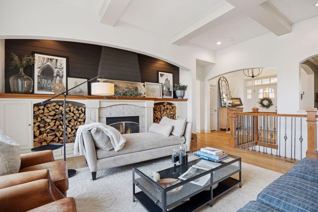 2882 121st Court NE, Blaine, MN 55449