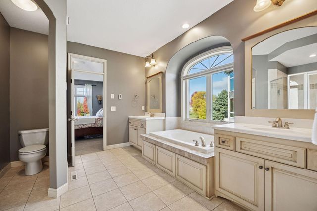 2882 121st Court NE, Blaine, MN 55449