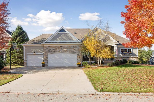 2882 121st Court NE, Blaine, MN 55449