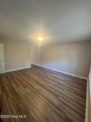 6000 River Road 19, Washington, NC 27889