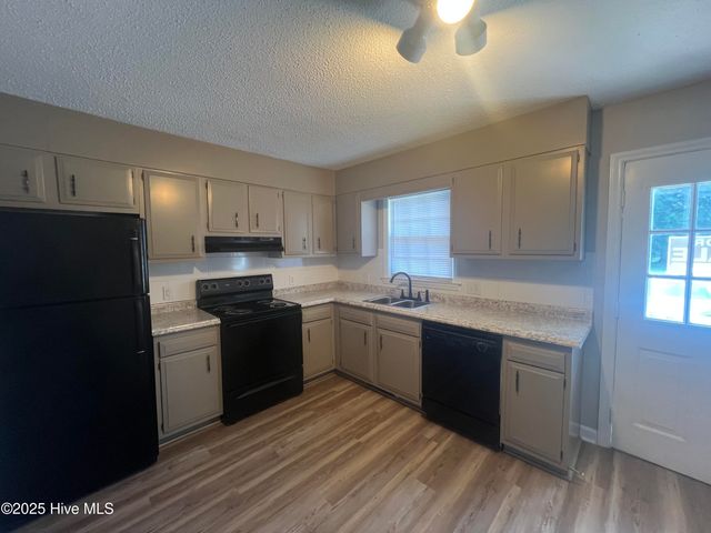 6000 River Road 19, Washington, NC 27889