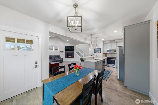 5612 Clearview Drive, Ferndale, WA 98248