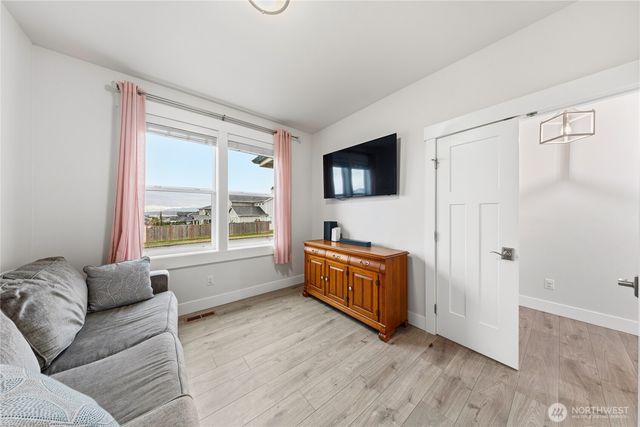 5612 Clearview Drive, Ferndale, WA 98248