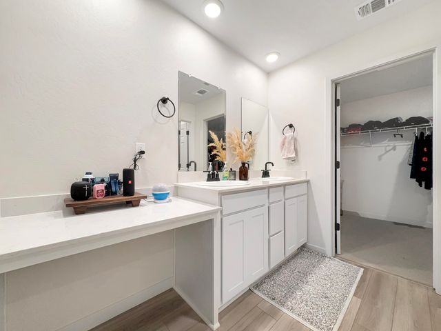 1932 Justice Avenue, Tulare, CA 93274