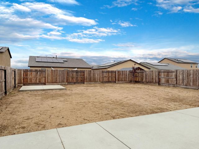 1932 Justice Avenue, Tulare, CA 93274