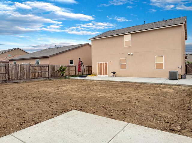 1932 Justice Avenue, Tulare, CA 93274
