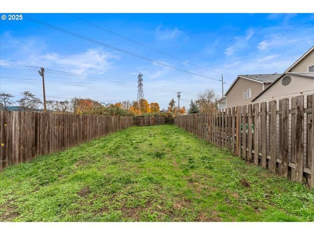 7908 Se HARNEY St, Portland, OR 97206