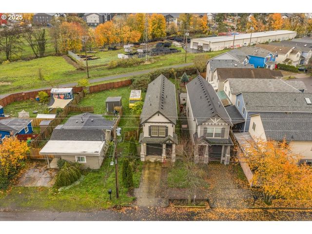 7908 Se HARNEY St, Portland, OR 97206