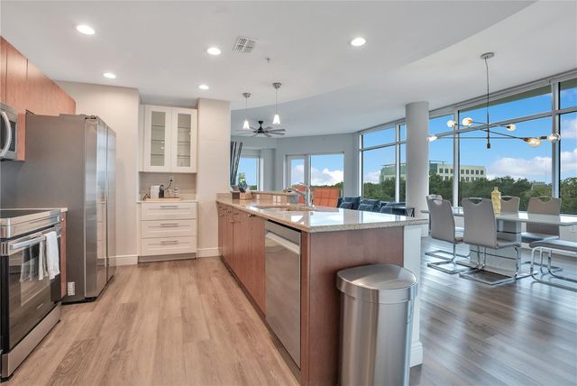 525 E JACKSON STREET 502, Orlando, FL 32801