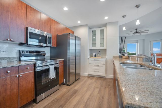 525 E JACKSON STREET 502, Orlando, FL 32801