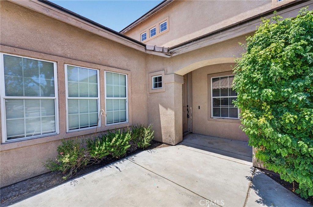 Image 6 of property listing at 1448 Calle San Sebastian, San Jacinto, CA 92583