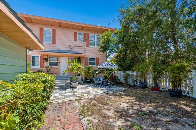 4621 9TH AVENUE N, St Petersburg, FL 33713